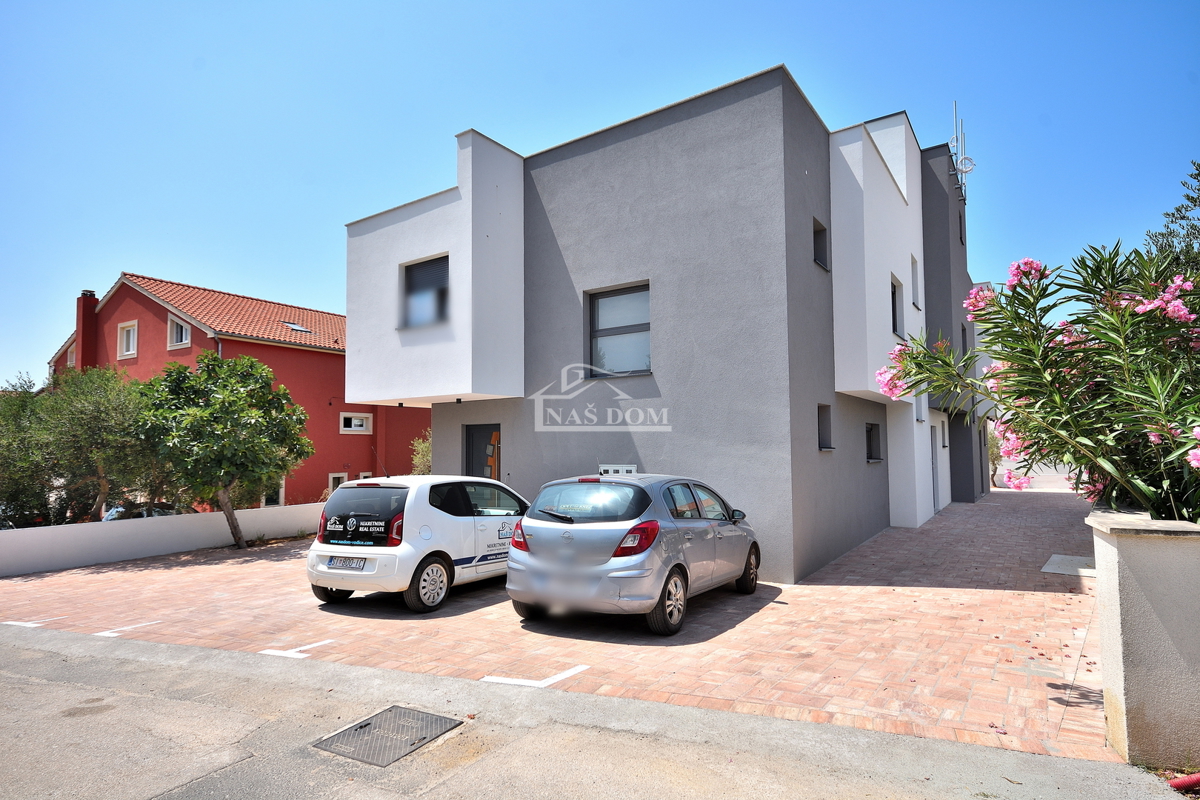 VODICE - **POSIZIONE ECCEZIONALE** *NUOVA COSTRUZIONE* Casa S1, 150 m dalla spiaggia