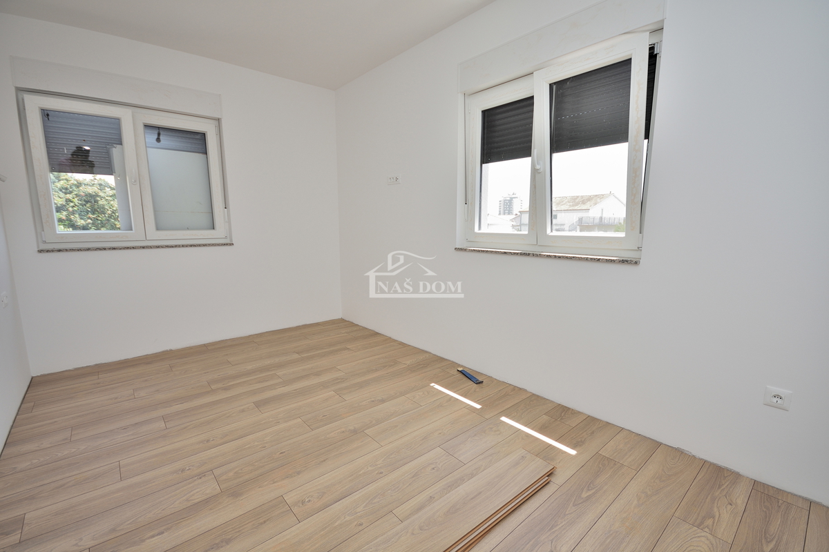 VODICE - **POSIZIONE ECCEZIONALE** *NUOVA COSTRUZIONE* Casa S1, 150 m dalla spiaggia