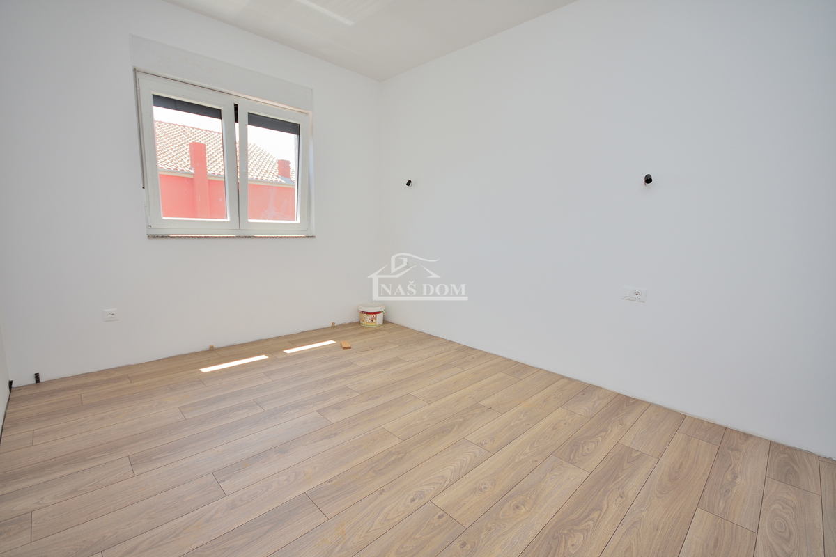 VODICE - **POSIZIONE ECCEZIONALE** *NUOVA COSTRUZIONE* Casa S1, 150 m dalla spiaggia