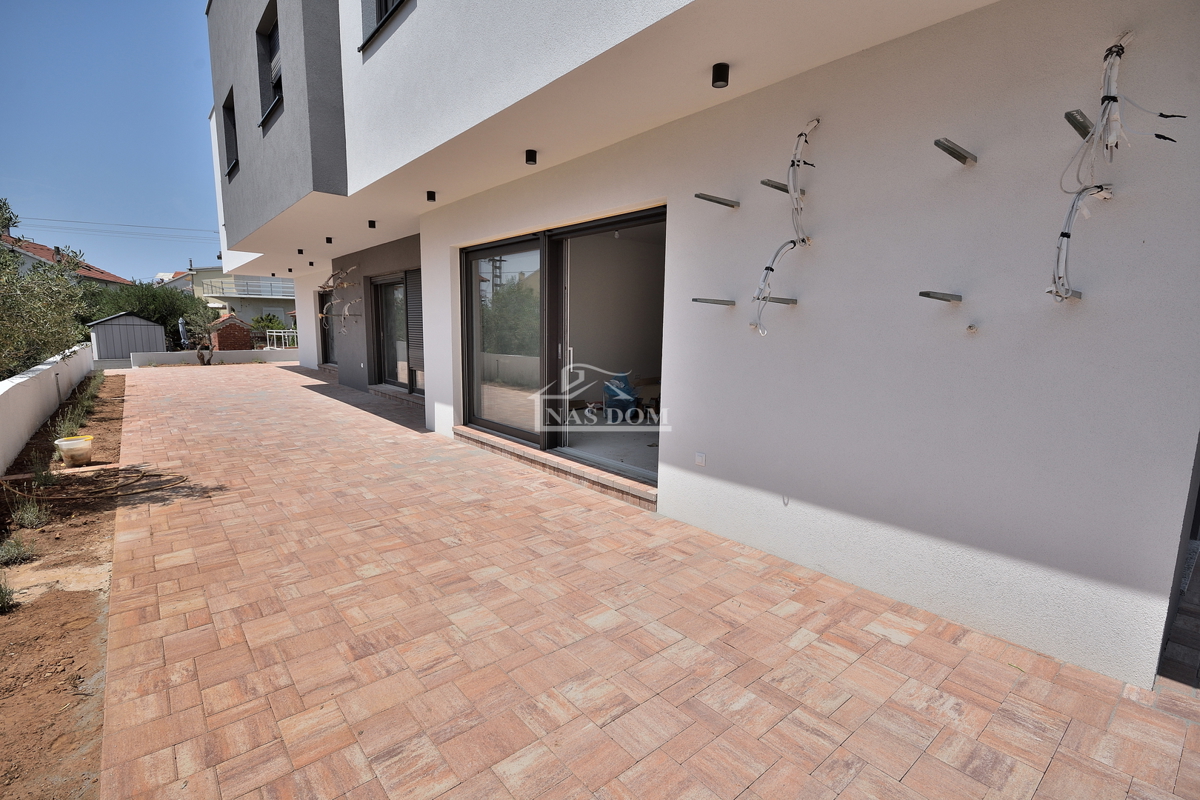 VODICE - **POSIZIONE ECCEZIONALE** *NUOVA COSTRUZIONE* Casa S1, 150 m dalla spiaggia