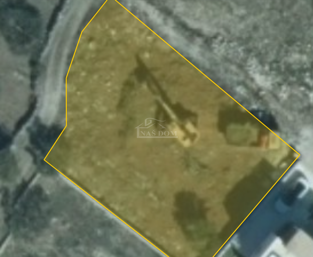 Vodice - Terreno edificabile di 554 m2 in una posizione tranquilla