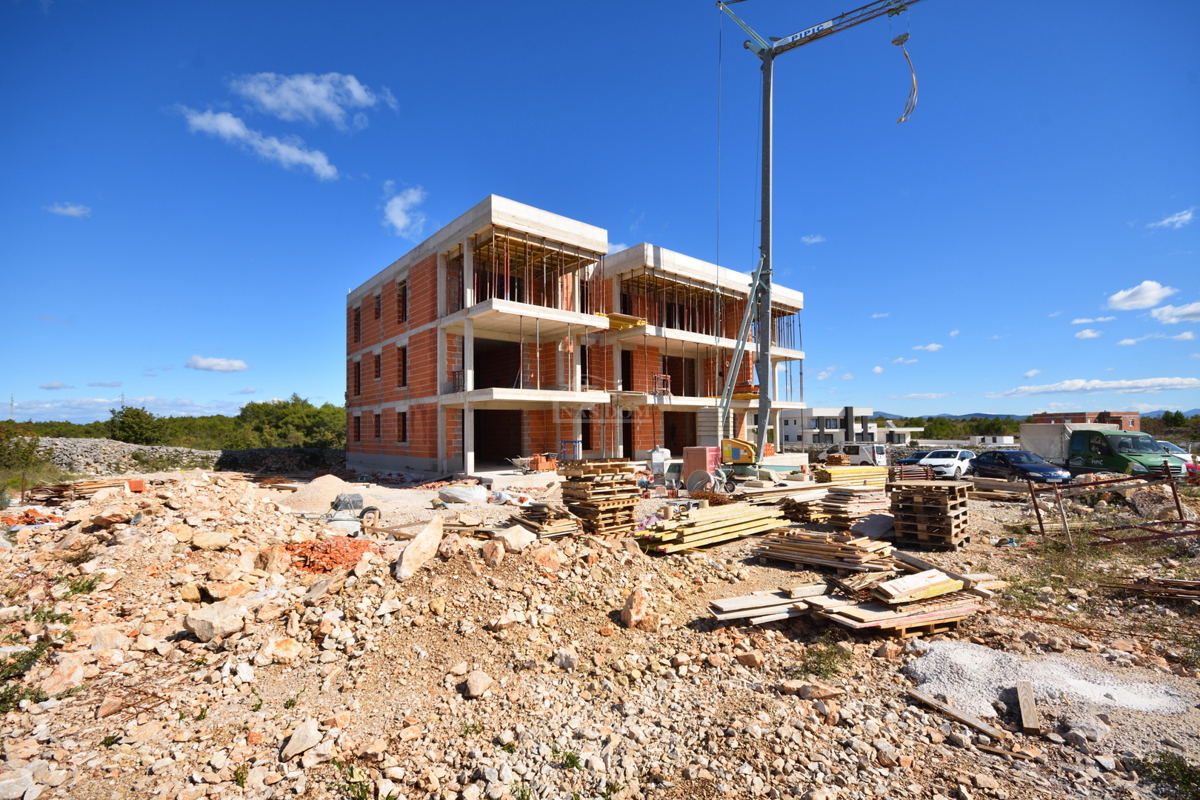 Vodice - Appartamento trilocale S6, 1° piano, vista mare - OCCASIONE