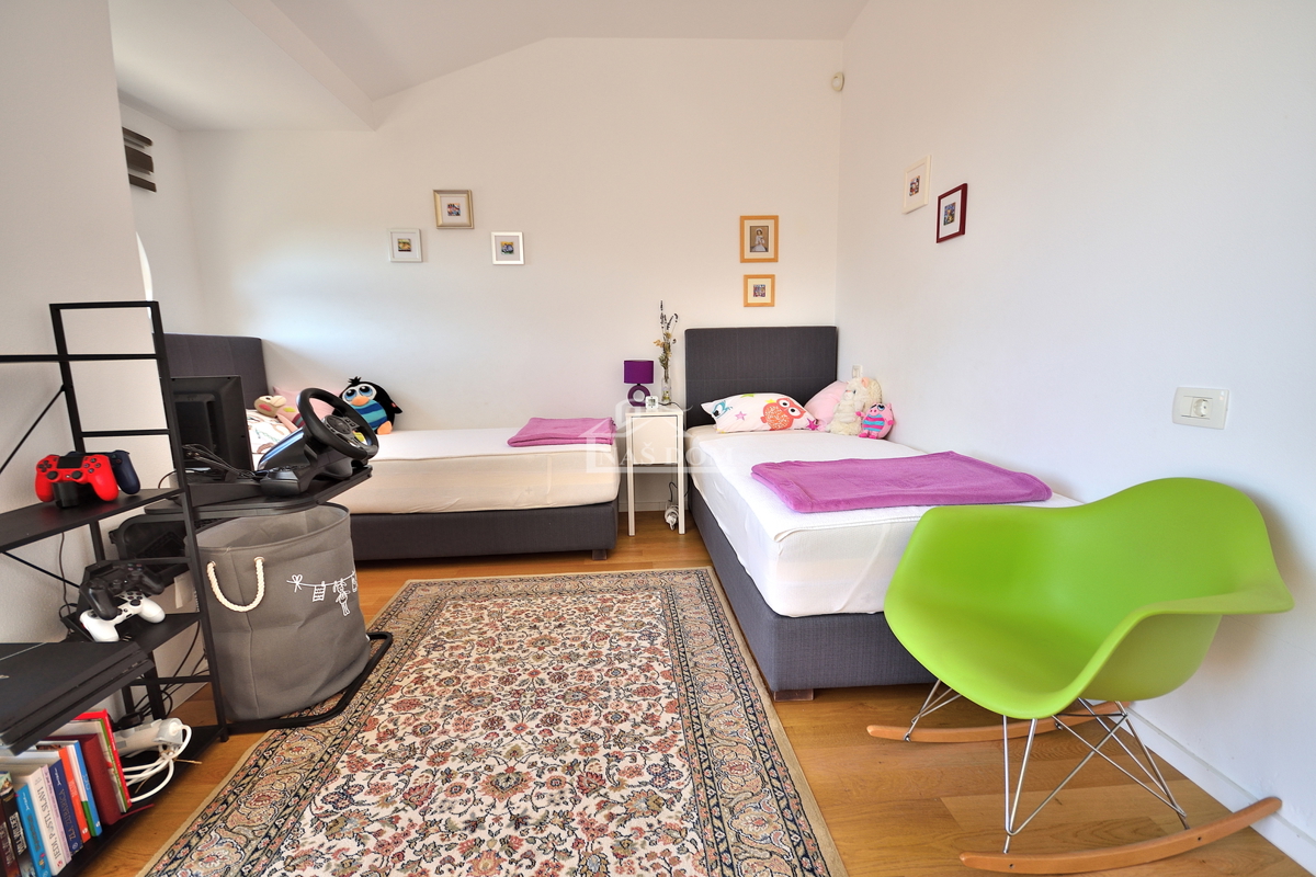 TRIBUNJ - casa con vista mare, a 400 m dalla spiaggia