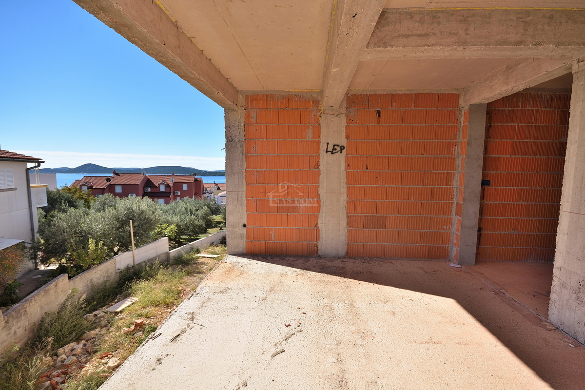 Vodice - *NUOVA COSTRUZIONE* Appartamento S1 con giardino, vista mare