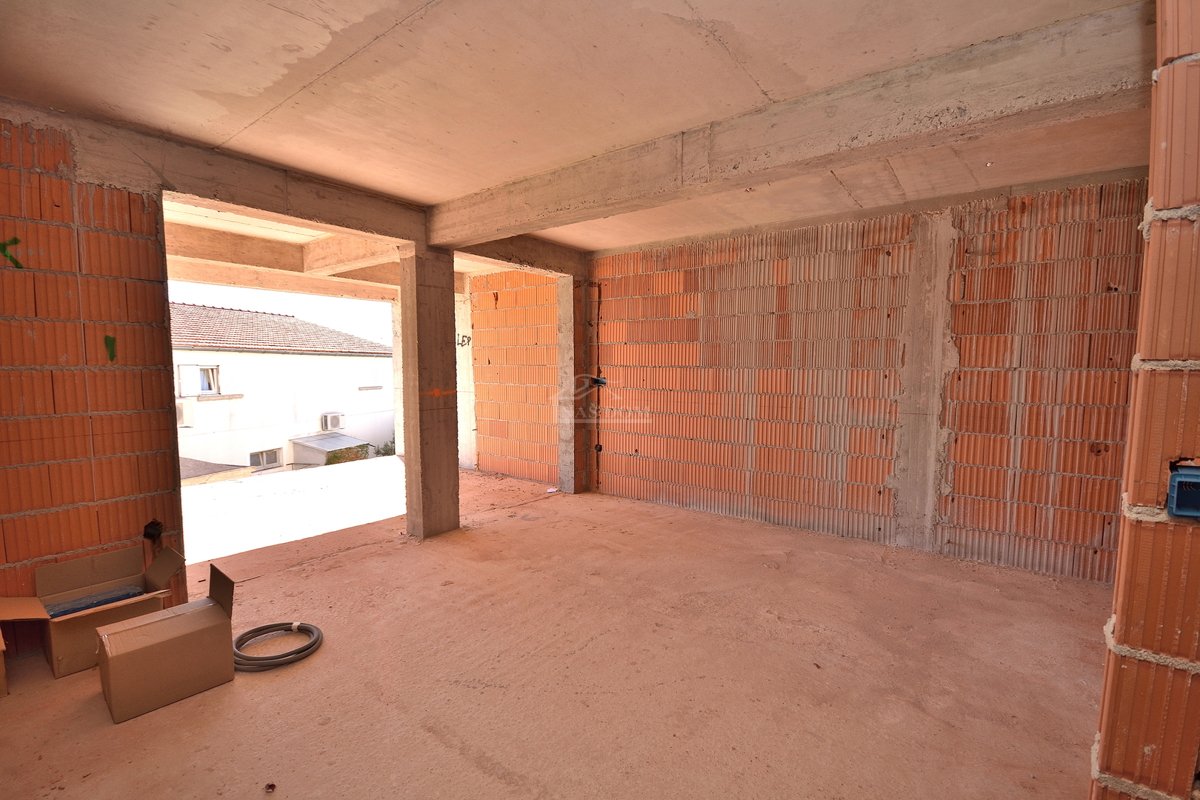 Vodice - *NUOVA COSTRUZIONE* Appartamento S1 con giardino, vista mare