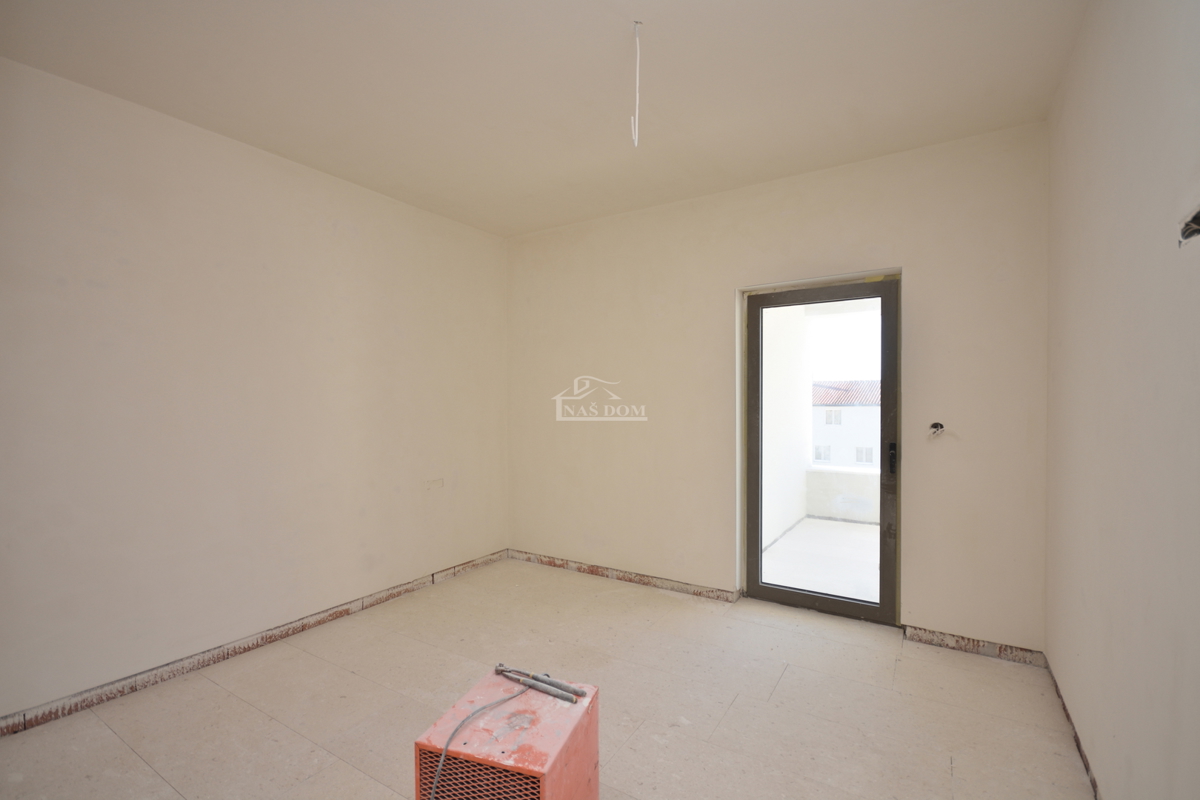 Vodice - Appartamento di lusso S3 al piano terra, vista mare