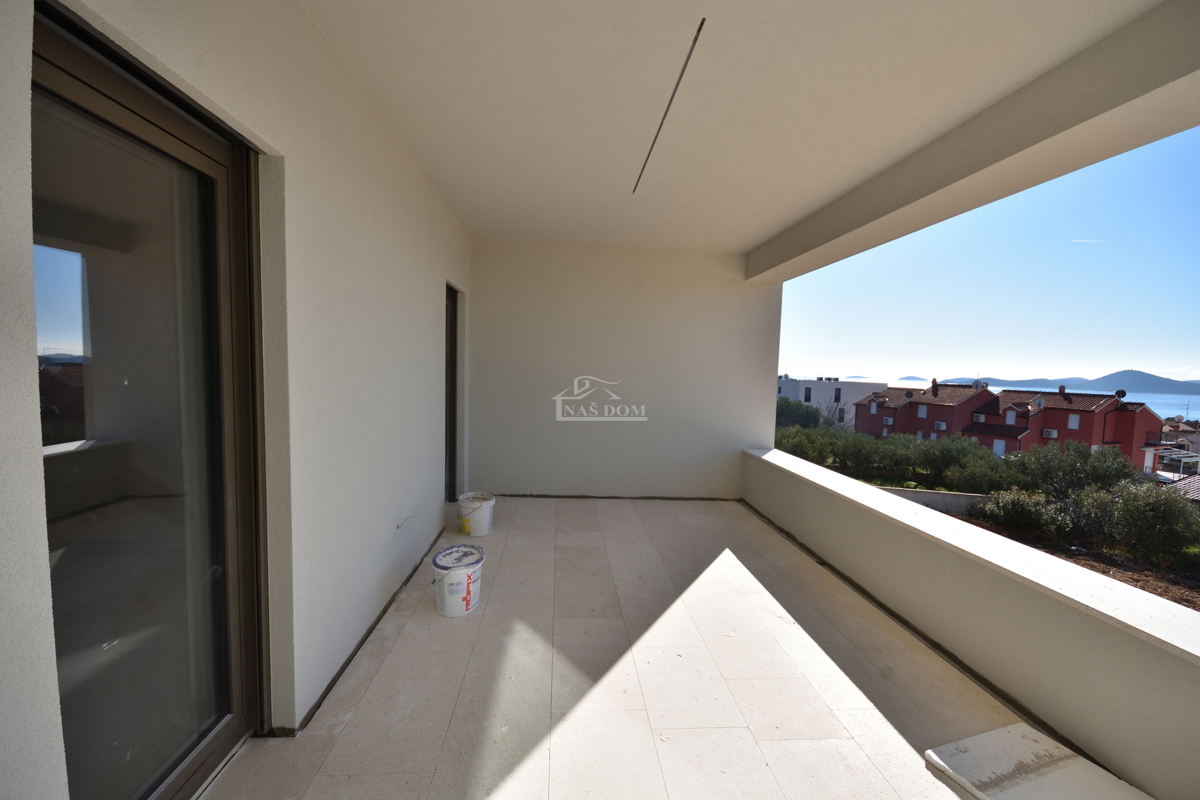 Vodice - Appartamento di lusso S3 al piano terra, vista mare