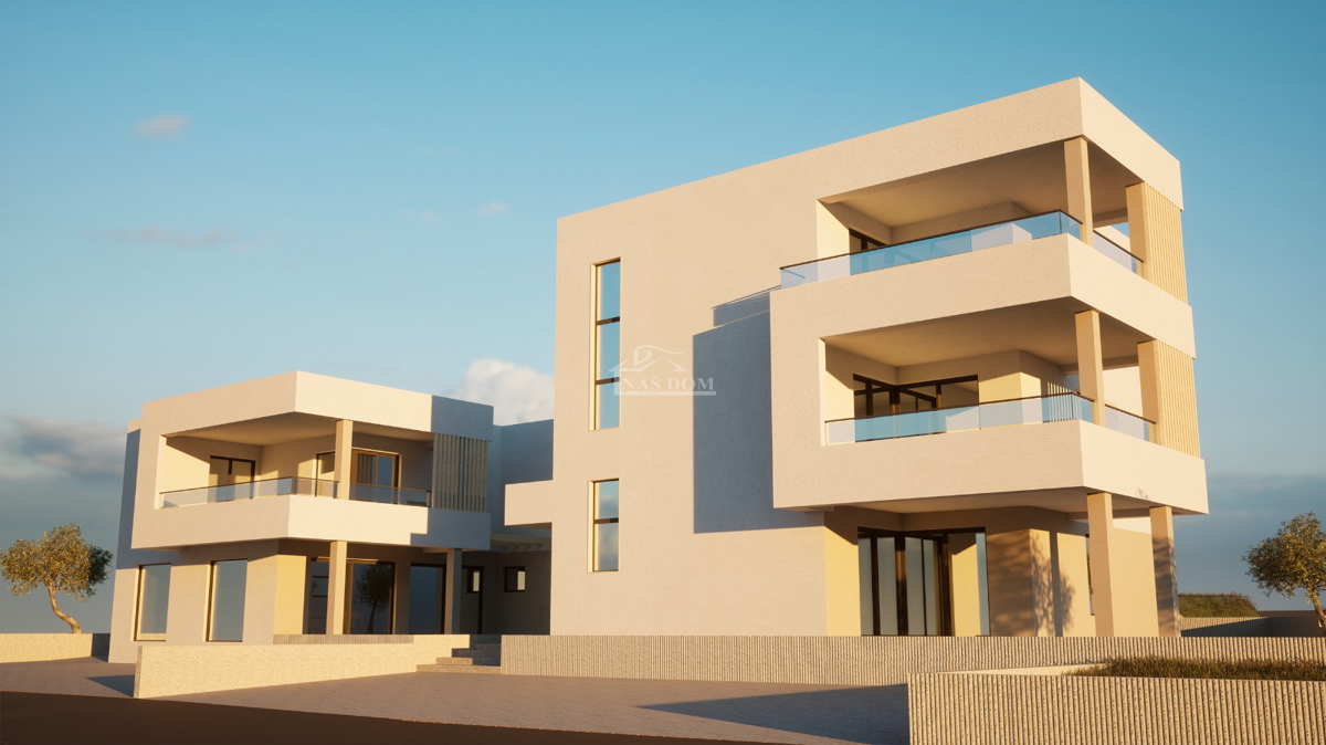 Vodice - Attico al secondo piano con ascensore, posizione eccellente