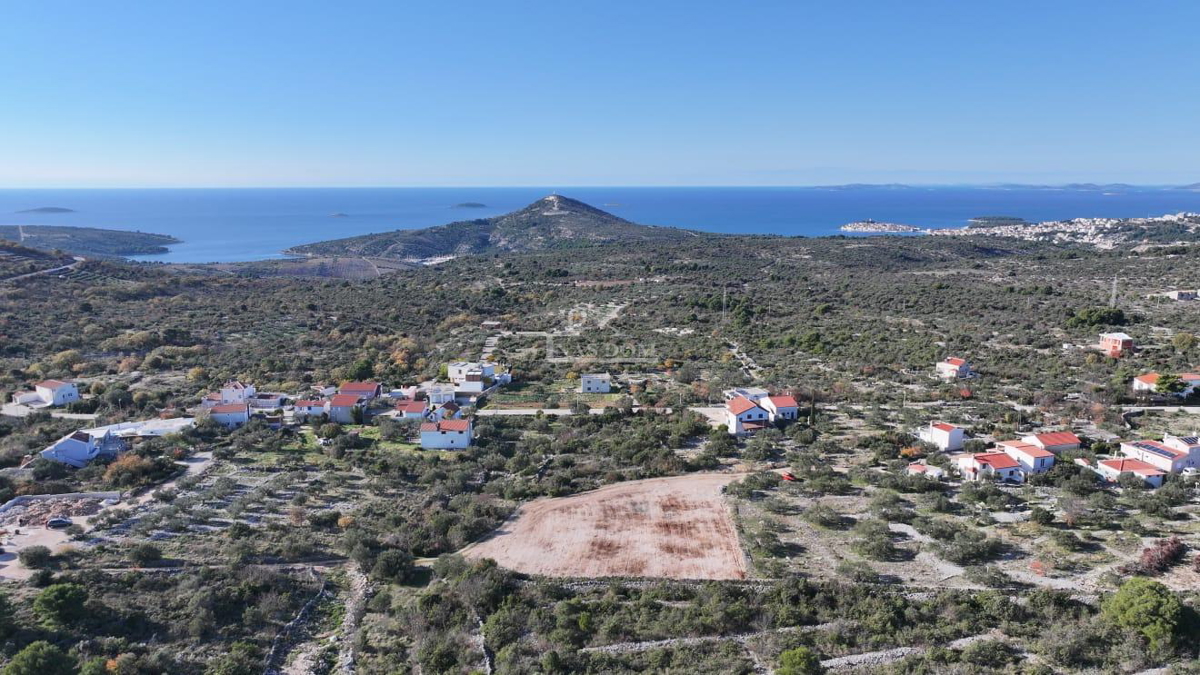 Primošten - Terreno edificabile 2186m2