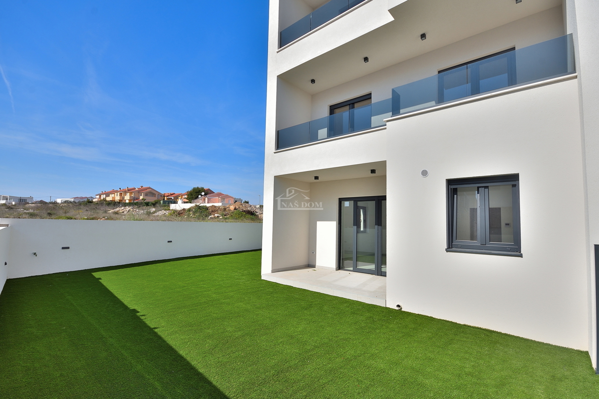 Vodice - Appartamento duplex S2 con giardino, 113,43 m2