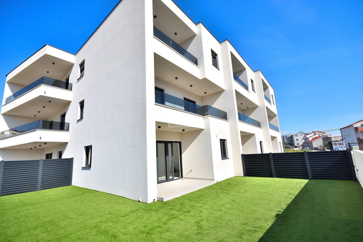 Vodice - Appartamento duplex S2 con giardino, 113,43 m2