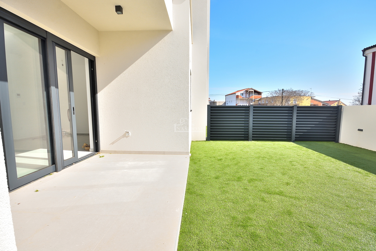 Vodice - Appartamento duplex S2 con giardino, 113,43 m2