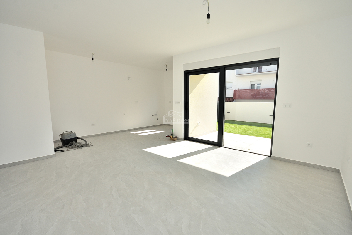 Vodice - Appartamento duplex S2 con giardino, 113,43 m2