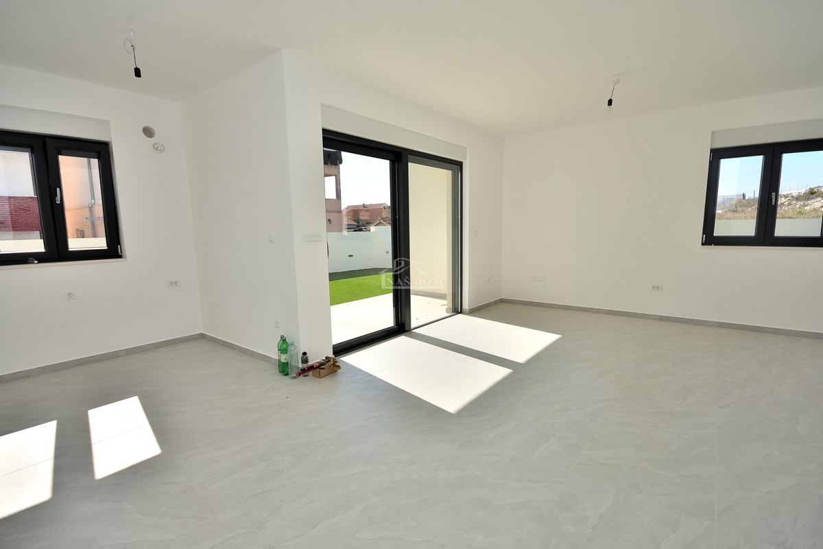 Vodice - Appartamento duplex S2 con giardino, 113,43 m2