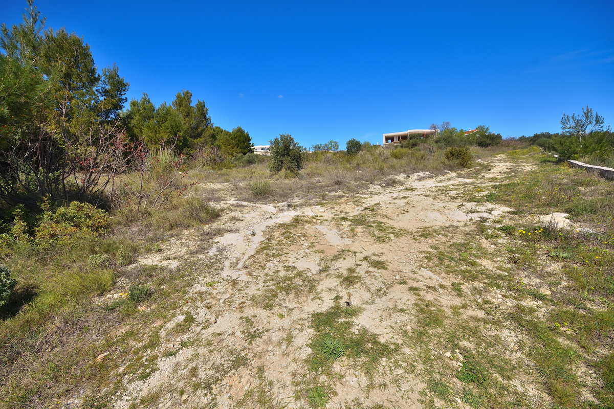 Vodice - terreno edificabile 1457 m², 800 m dalla spiaggia