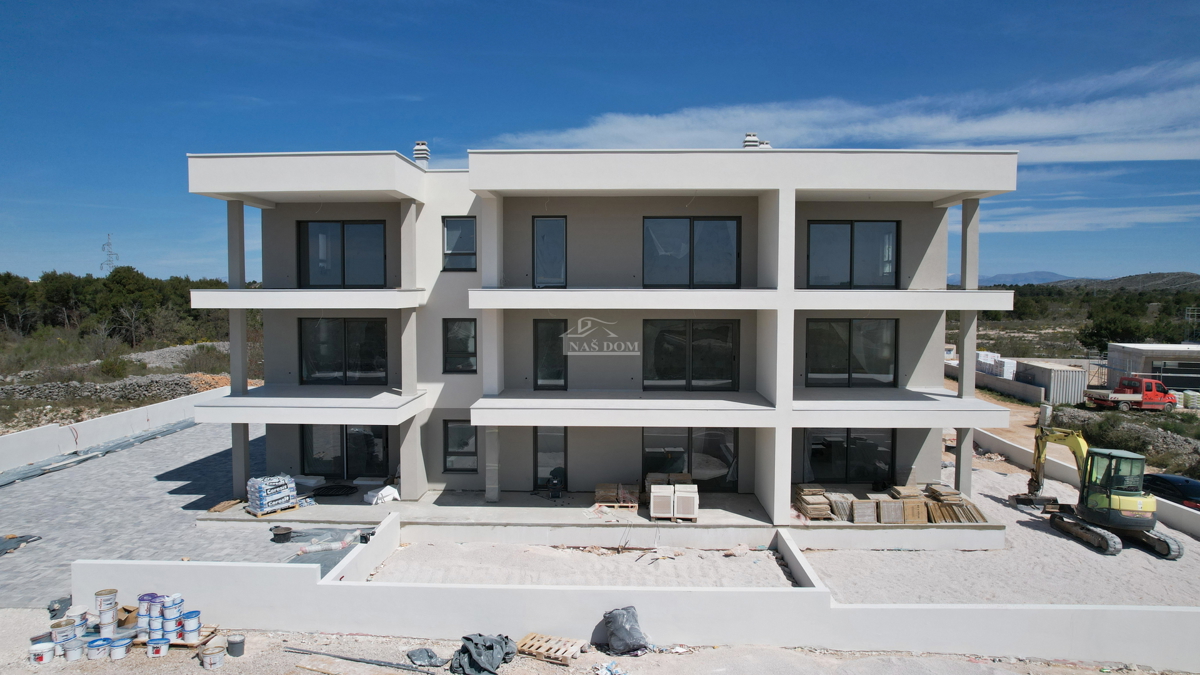 Appartamento confortevole al secondo piano con vista panoramica sul mare - Vodice