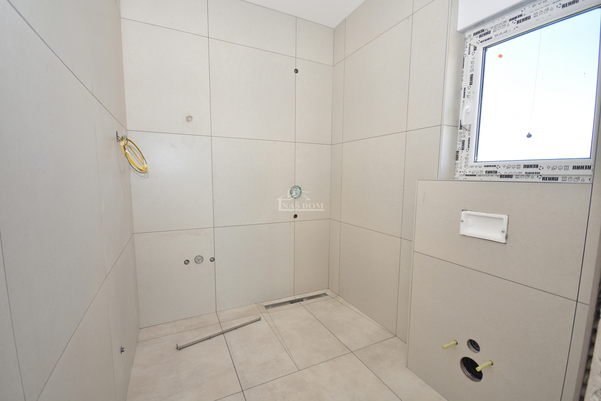 Appartamento confortevole al secondo piano con vista panoramica sul mare - Vodice