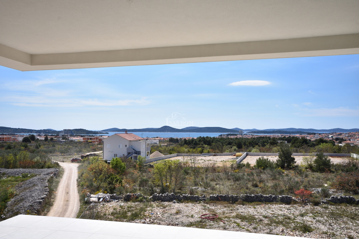 Appartamento confortevole al secondo piano con vista panoramica sul mare - Vodice