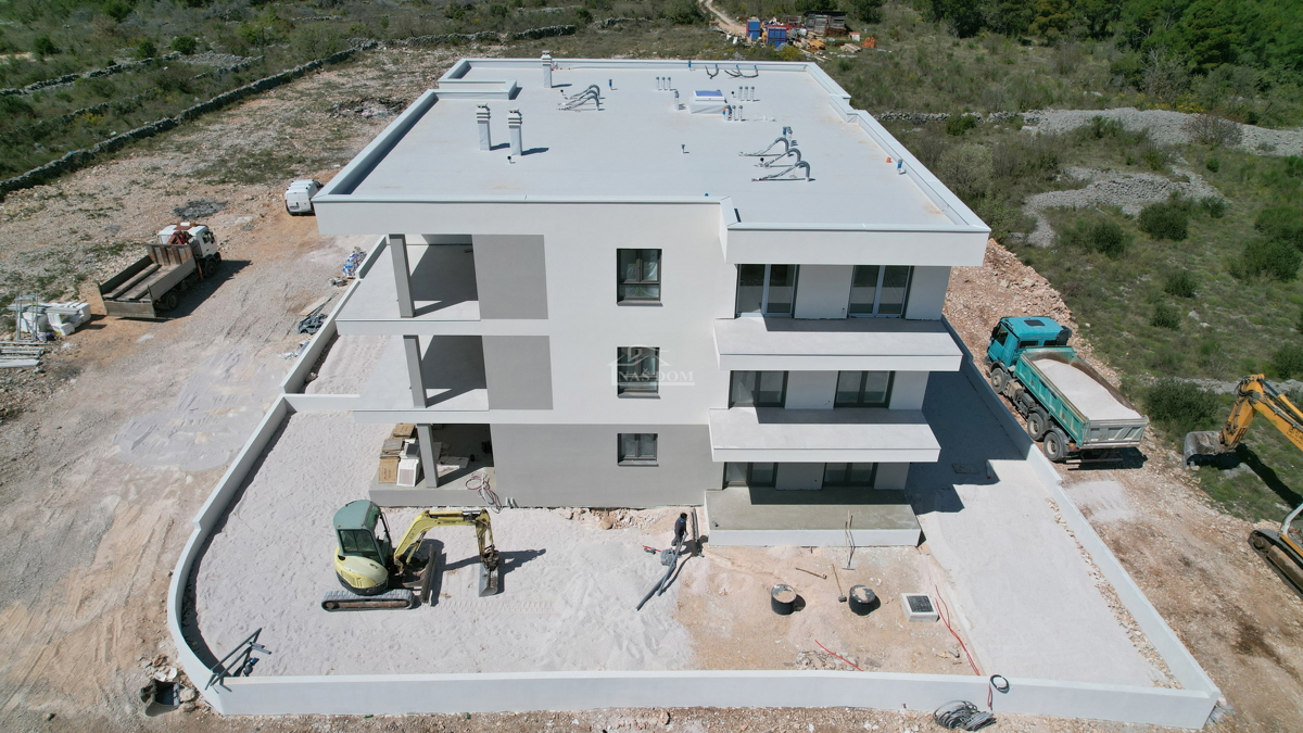 Appartamento confortevole al secondo piano con vista panoramica sul mare - Vodice