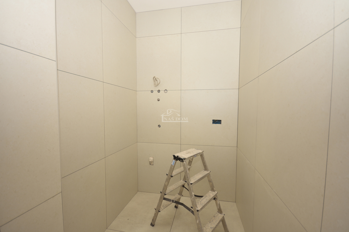 Appartamento confortevole al secondo piano con vista panoramica sul mare - Vodice