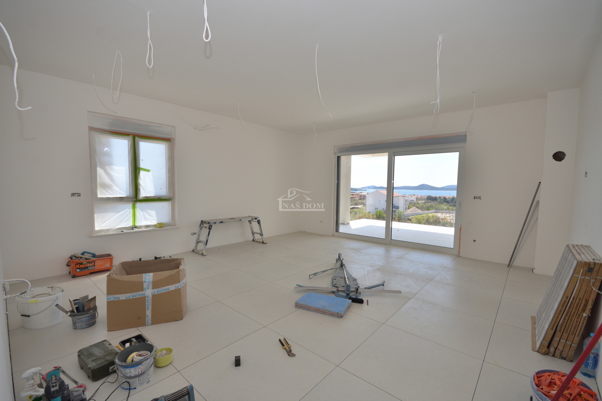 Appartamento confortevole al secondo piano con vista panoramica sul mare - Vodice