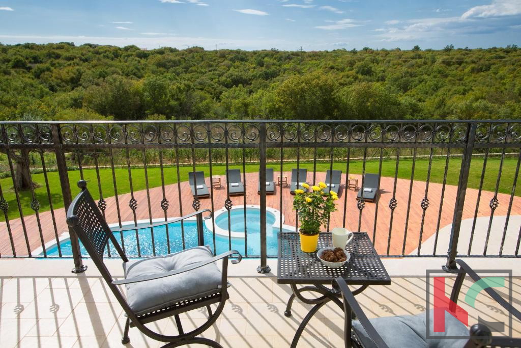 Istria, Valle, casa per vacanze con piscina su un ampio terreno di 1650m2, #vendita
