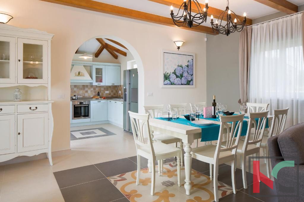 Istria, Valle, casa per vacanze con piscina su un ampio terreno di 1650m2, #vendita