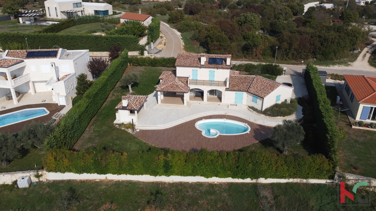 Istria, Valle, casa per vacanze con piscina su un ampio terreno di 1650m2, #vendita