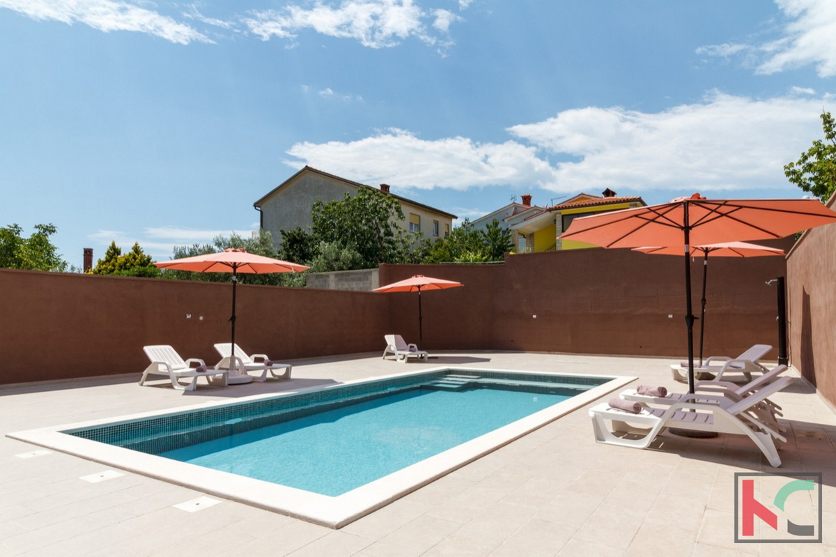 Istria, Pola, condominio con 8 unità abitative, piscina e giardino paesaggistico, #vendita