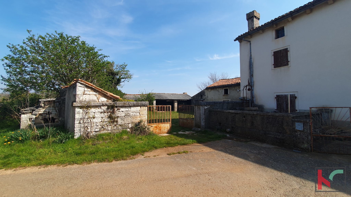 Istria, Gimino, casa in pietra da ristrutturare #vendita