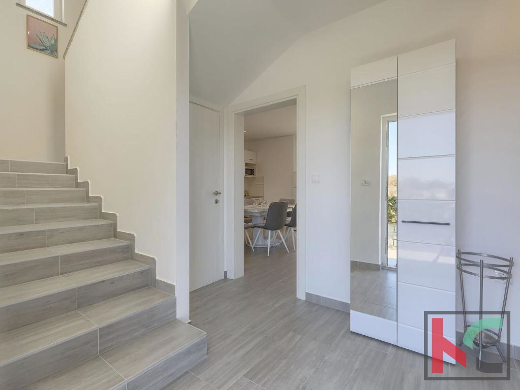 Istria, Parenzo, casa vacanza con piscina e giardino paesaggistico, #vendita
