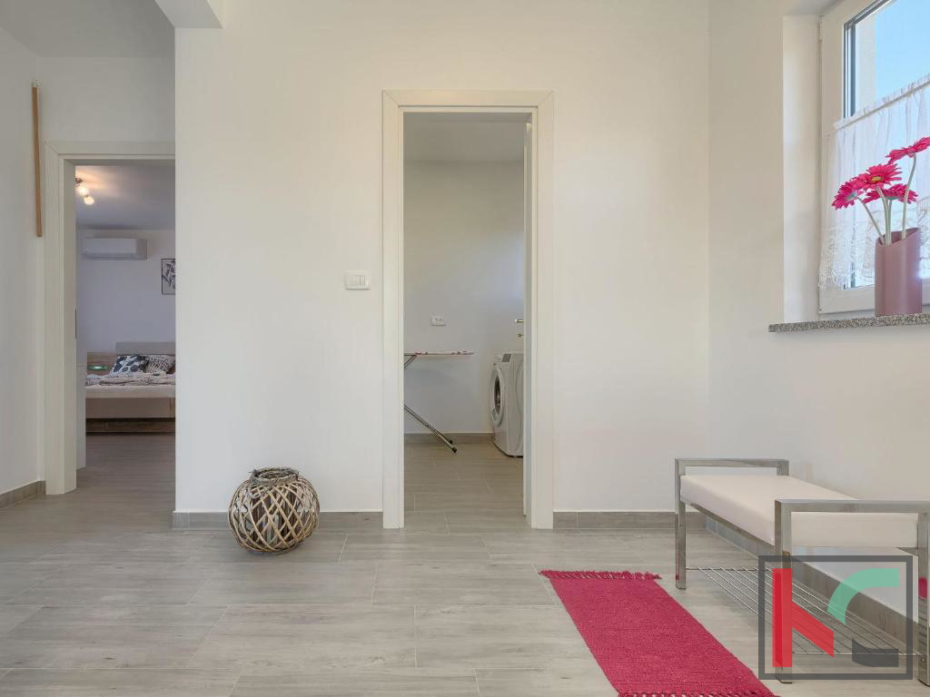 Istria, Parenzo, casa vacanza con piscina e giardino paesaggistico, #vendita