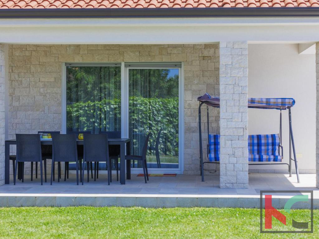 Istria, Parenzo, casa vacanza con piscina e giardino paesaggistico, #vendita