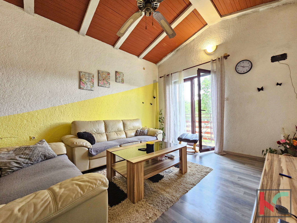 Istria, Parenzo, casa con ampio giardino 2324m2, #vendita