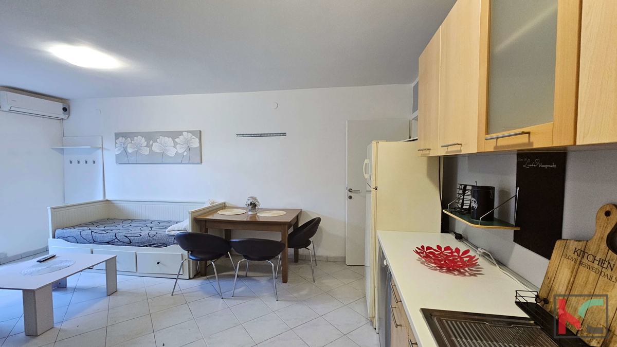 Istria, Parenzo, appartamento ammobiliato 2 camere da letto + bagno, #in vendita