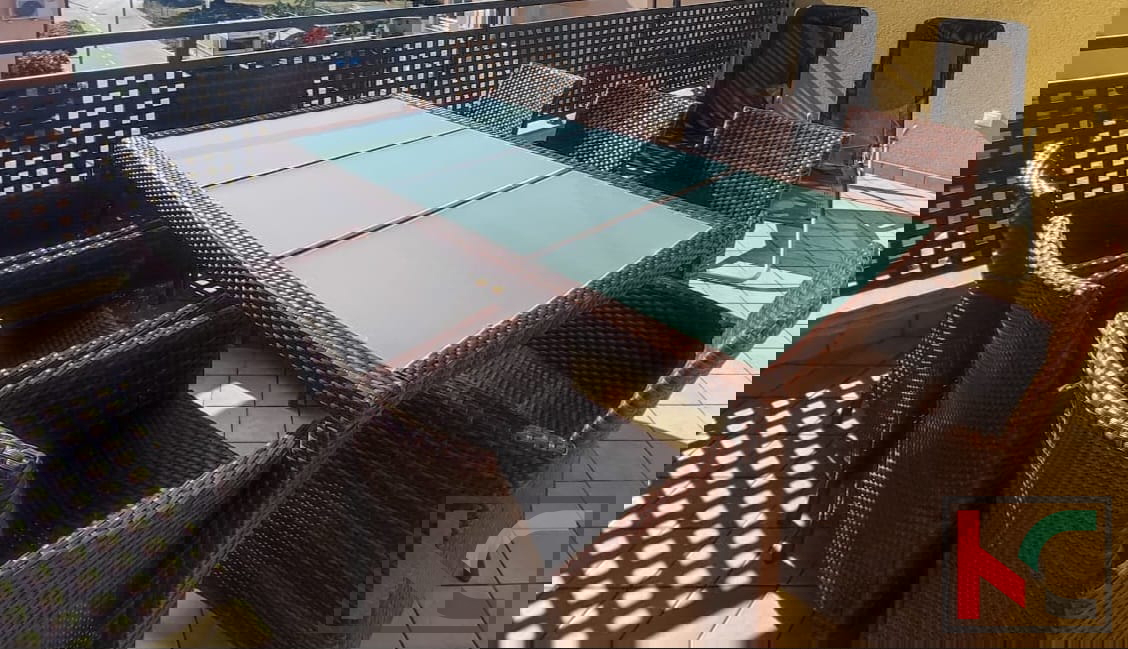 Medolino, appartamento su due piani 2SS+DB con due balconi 85,92m2 con vista mare #vendita