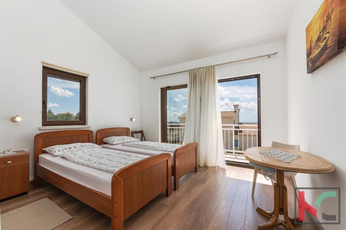 Istria, zona Parenzo, villa 166 m2 con vista panoramica sul mare, #vendita