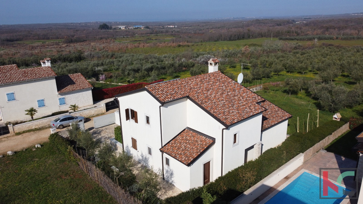 Istria, zona Parenzo, villa 166 m2 con vista panoramica sul mare, #vendita
