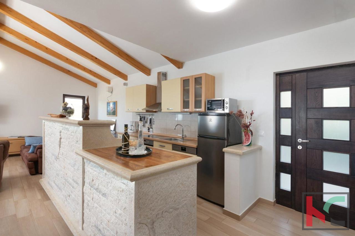 Istria, zona Parenzo, villa 166 m2 con vista panoramica sul mare, #vendita