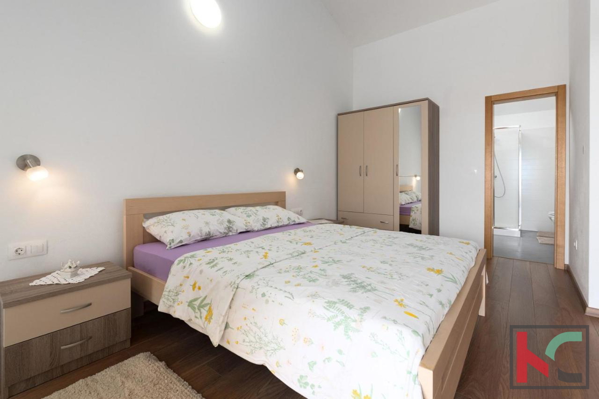 Istria, zona Parenzo, villa 166 m2 con vista panoramica sul mare, #vendita