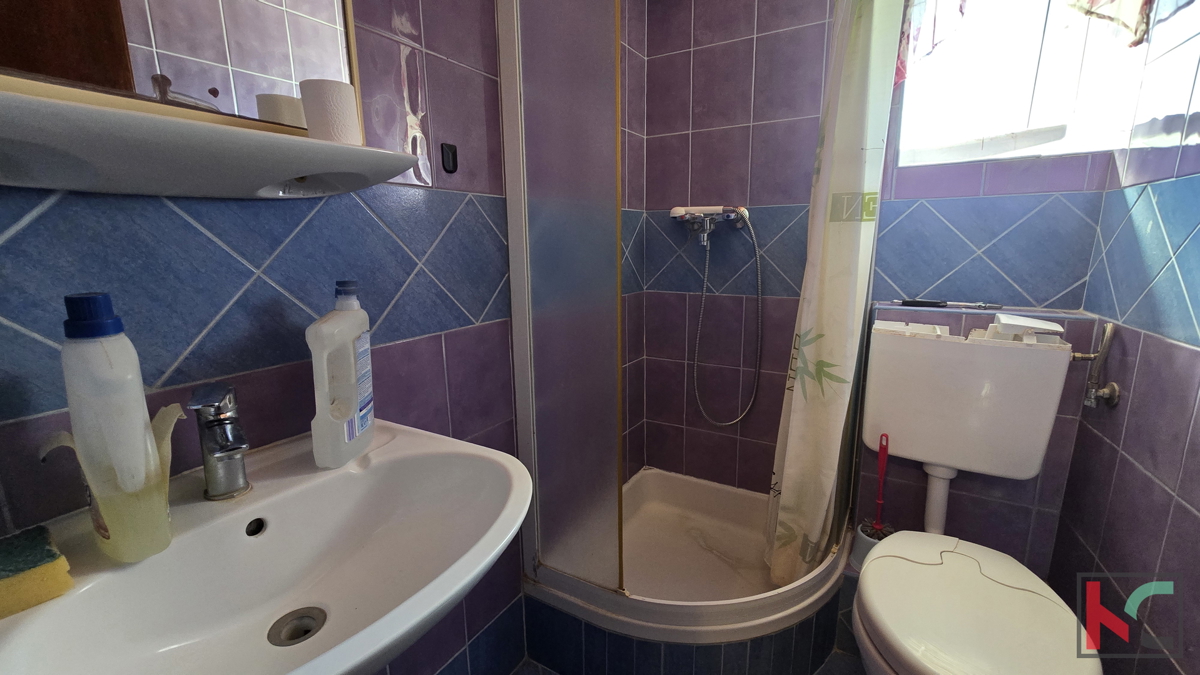 PULA, STOJA, APPARTAMENTO DIVISO IN 2 APPARTAMENTI TRILOCALI CON VISTA MARE, TOTALE 112,23m2 #VENDITA