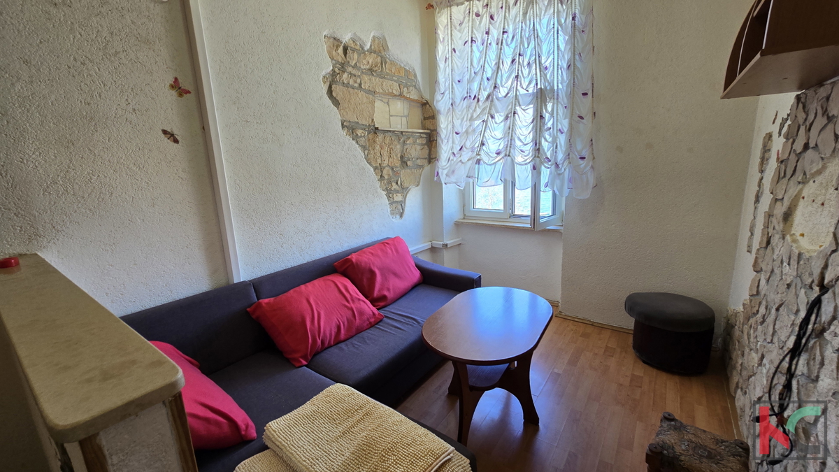 PULA, STOJA, APPARTAMENTO DIVISO IN 2 APPARTAMENTI TRILOCALI CON VISTA MARE, TOTALE 112,23m2 #VENDITA