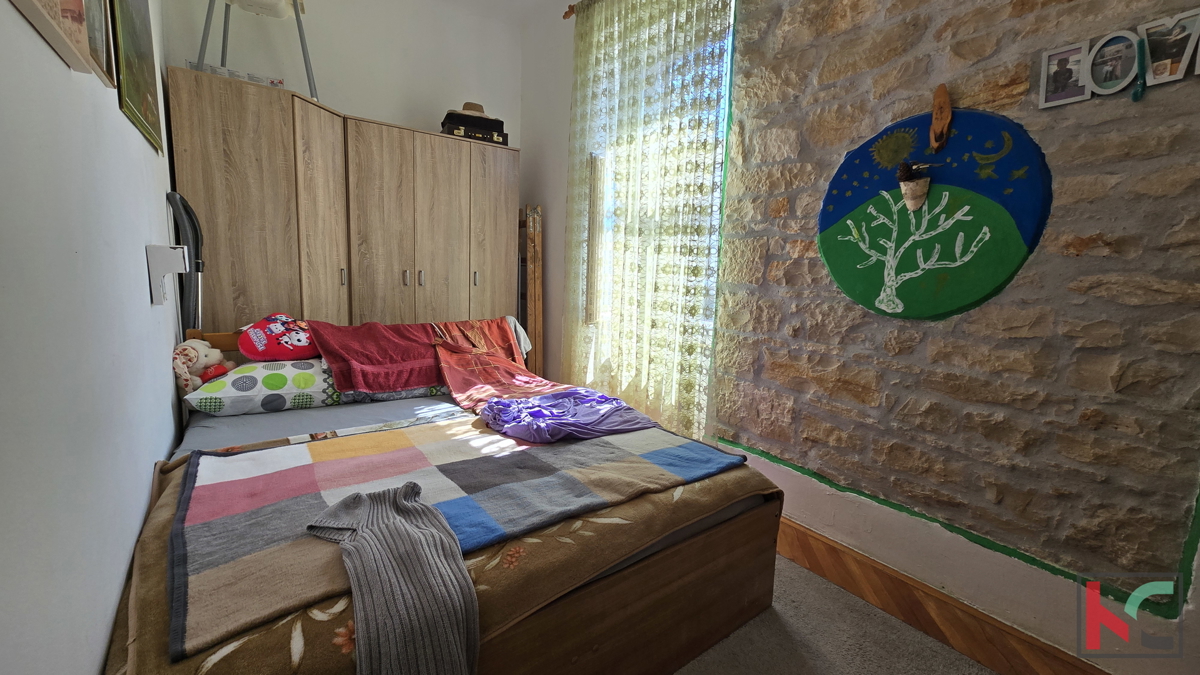 PULA, STOJA, APPARTAMENTO DIVISO IN 2 APPARTAMENTI TRILOCALI CON VISTA MARE, TOTALE 112,23m2 #VENDITA