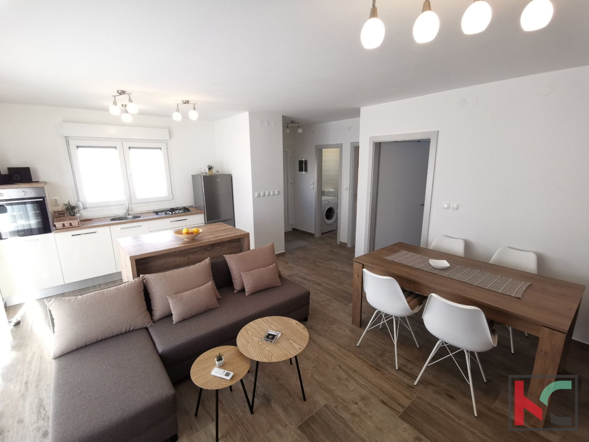 Pola, dintorni, casa prefabbricata 133m2 con giardino 367m2, posizione tranquilla