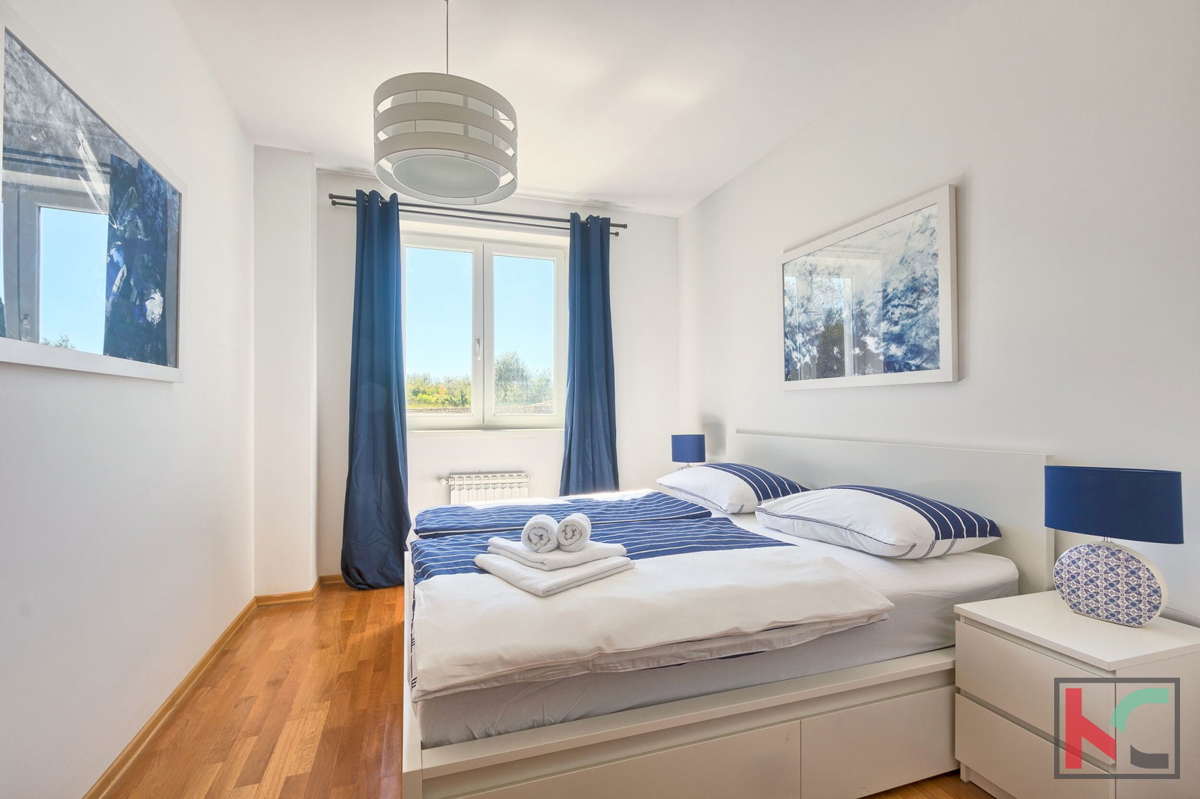 Istria, Peroj 176,65 m2, attico moderno non lontano dal mare