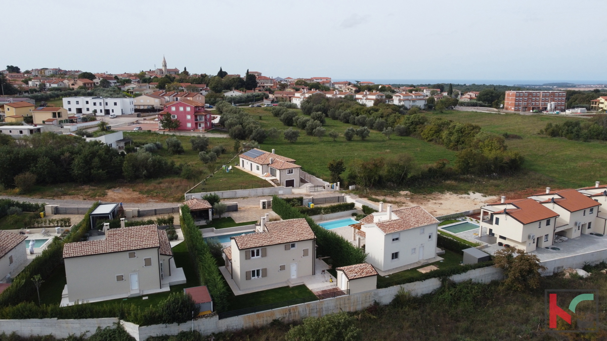 Istria, villa moderna con piscina vicino a Parenzo, #vendita