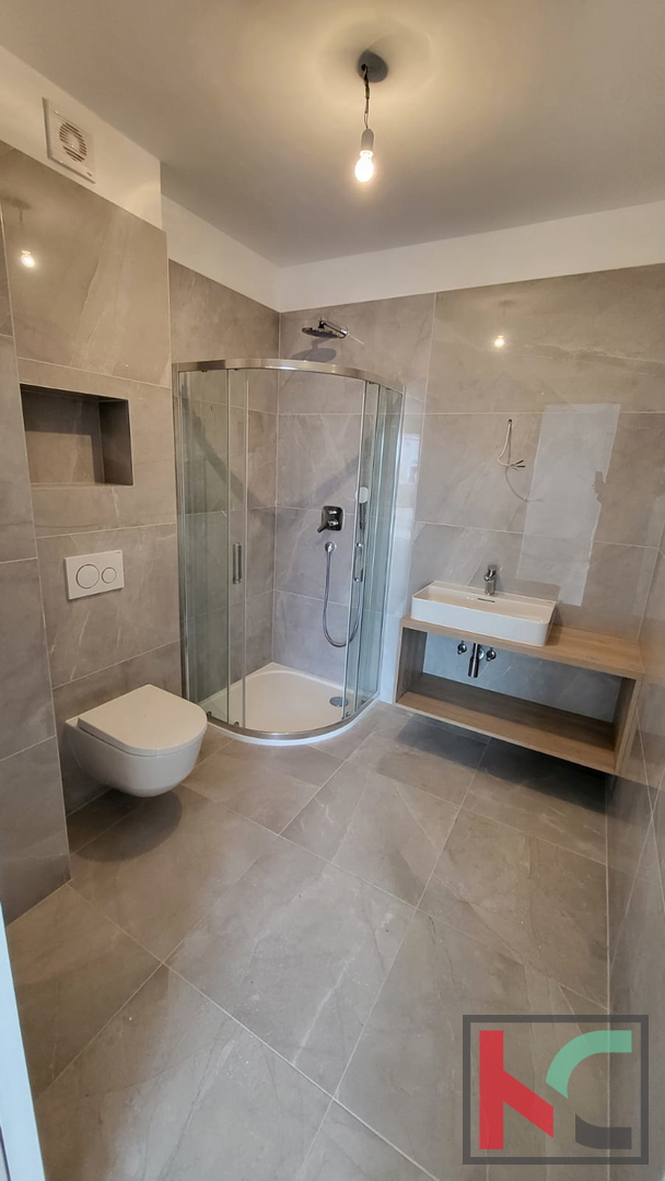 Istria - Premantura - Volme, appartamento 75m2 in un lussuoso edificio nuovo con vista mare