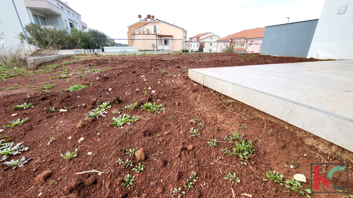 Istria - Premantura - Volme, appartamento 75m2 in un lussuoso edificio nuovo con vista mare