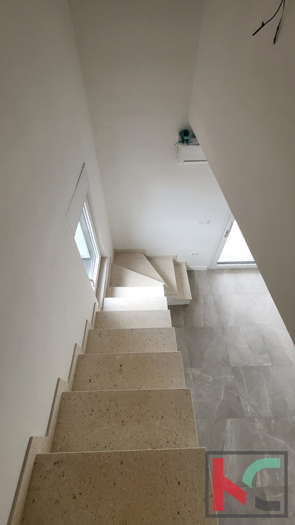 Istria - Premantura - Volme, appartamento 75m2 in un lussuoso edificio nuovo con vista mare