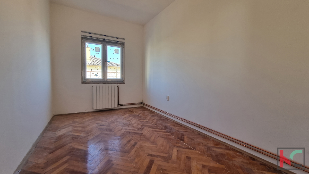 Pula, villaggio di Sisan, casa piano 134m2 con giardino di 400m2/vista aperta sulla città, #vendita